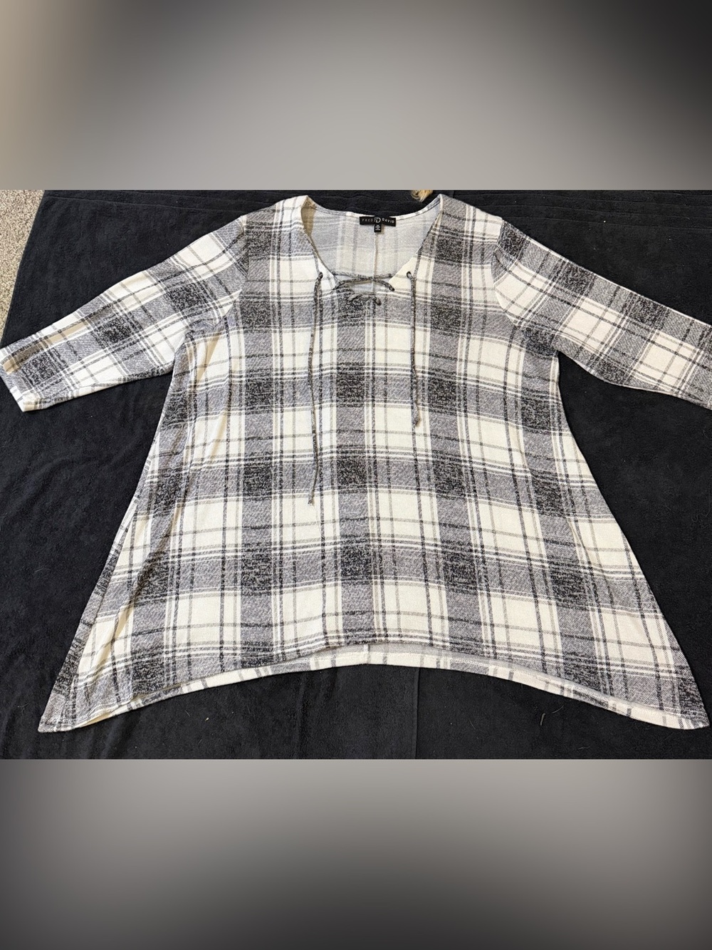 Fred David Black & White Plaid Lace-Up Long Sleeve Tunic